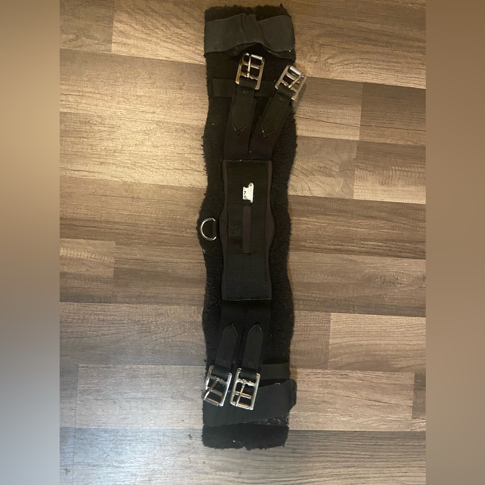 Black Toklat 22” Fleece Dressage Girth